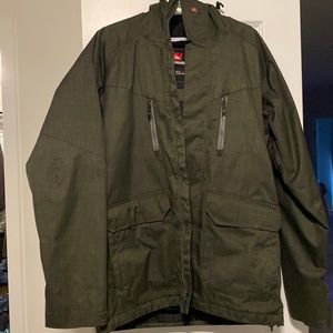 Quiksilver Utility winter ski/board jacket size medium
